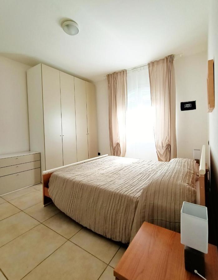 Residenza Casa Bianca Aparthotel Marina di Massa Buitenkant foto