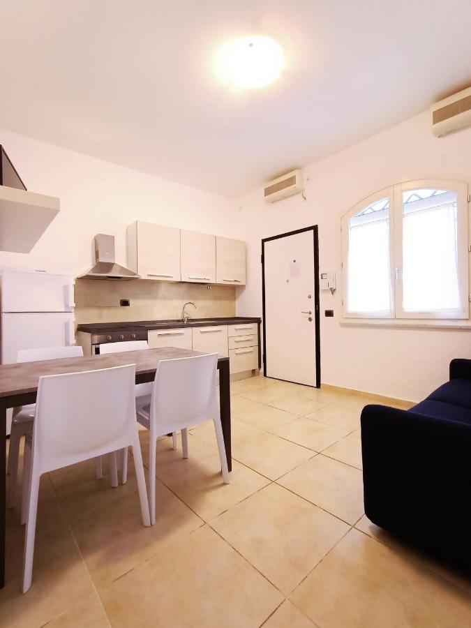 Residenza Casa Bianca Aparthotel Marina di Massa Buitenkant foto