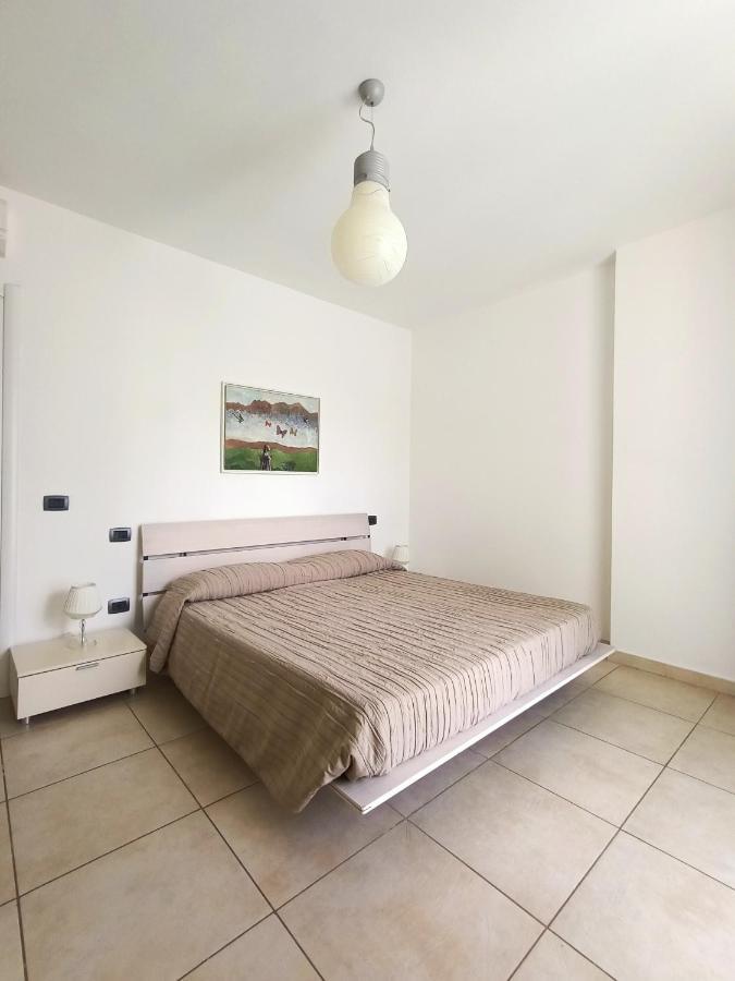 Residenza Casa Bianca Aparthotel Marina di Massa Buitenkant foto